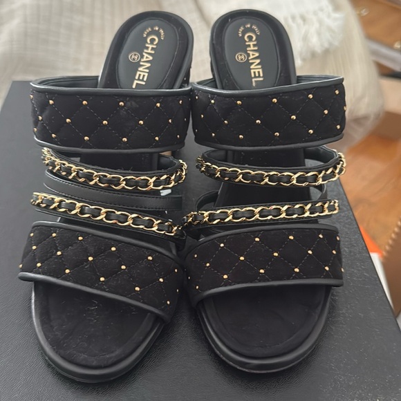 BRAND NEW Chanel sandal